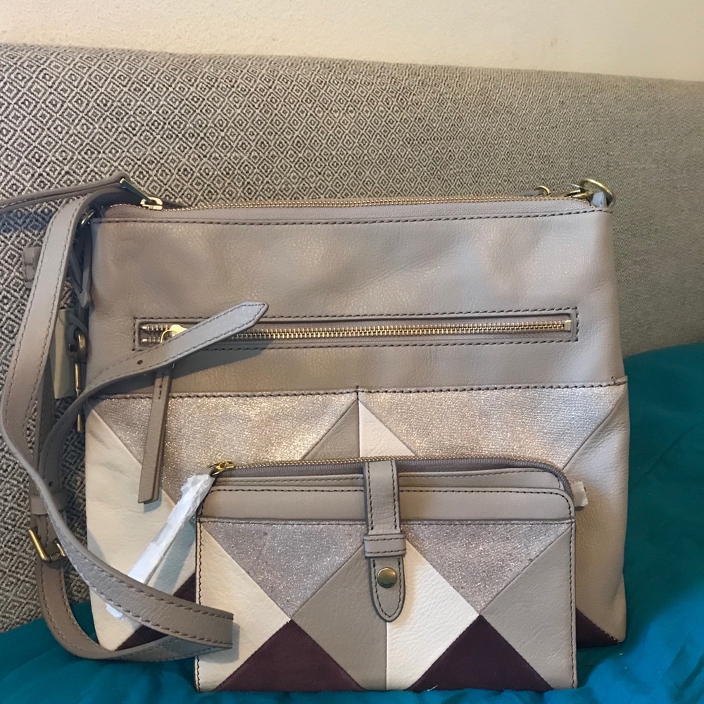 New!! Fossil Fiona crossbody champagne with wallet